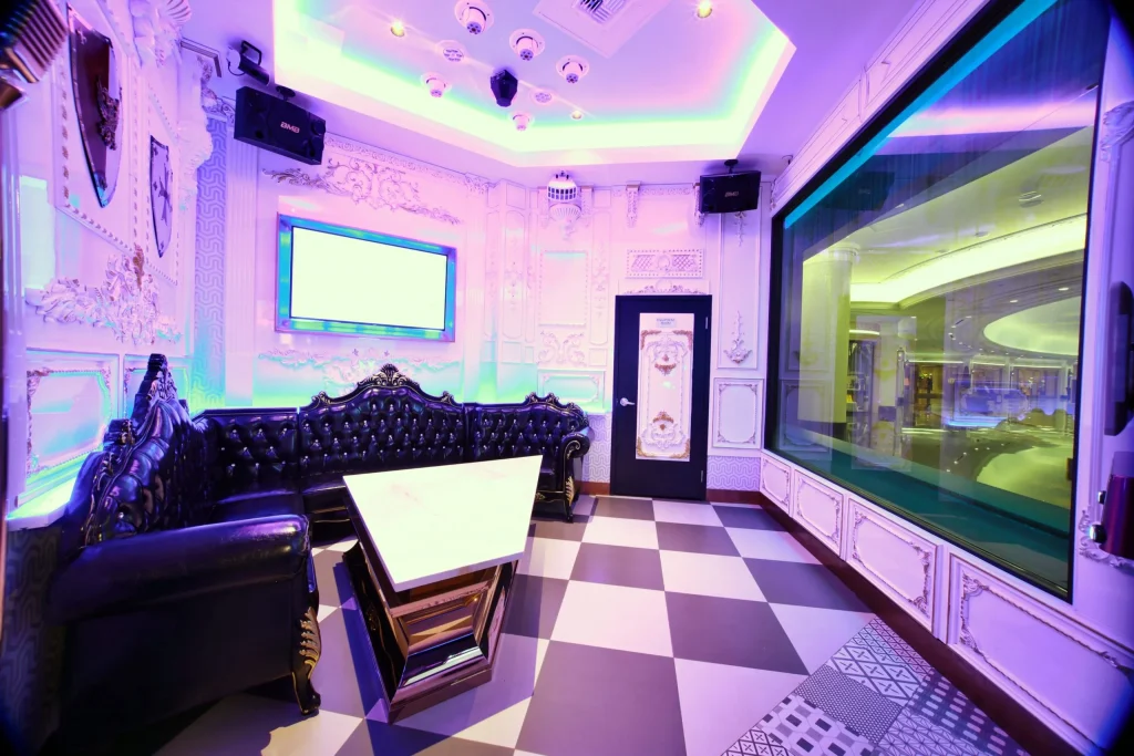 karaoke rooms near me venetian tao waterfall suite medium las vegas 9 guests