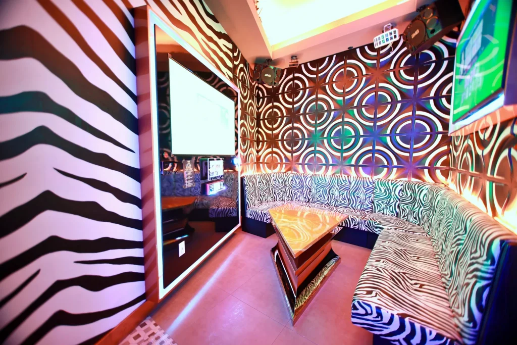 zebra suites karaoke bar private room near me las vegas 8 guests